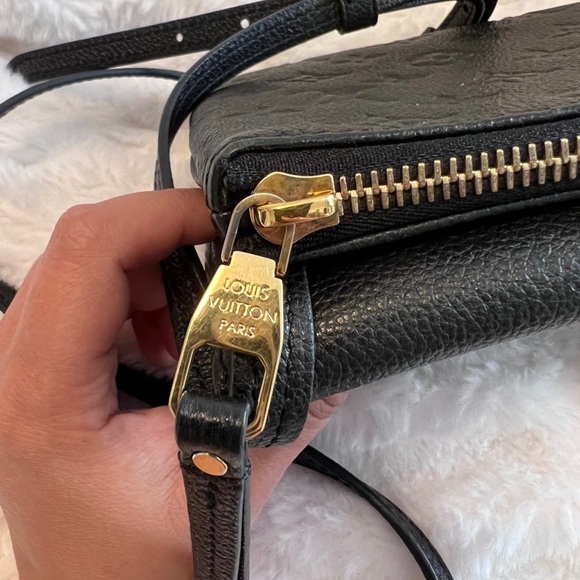 ******SOLD*******Louis Vuitton Twice Bag - Picture 3 of 11